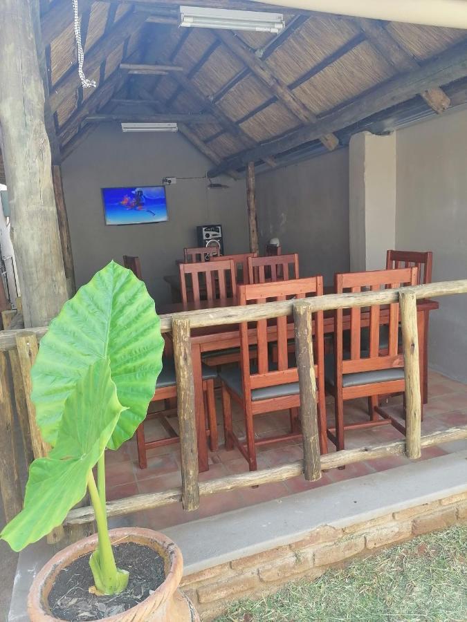 848 Guest House Victoria Falls Exterior foto