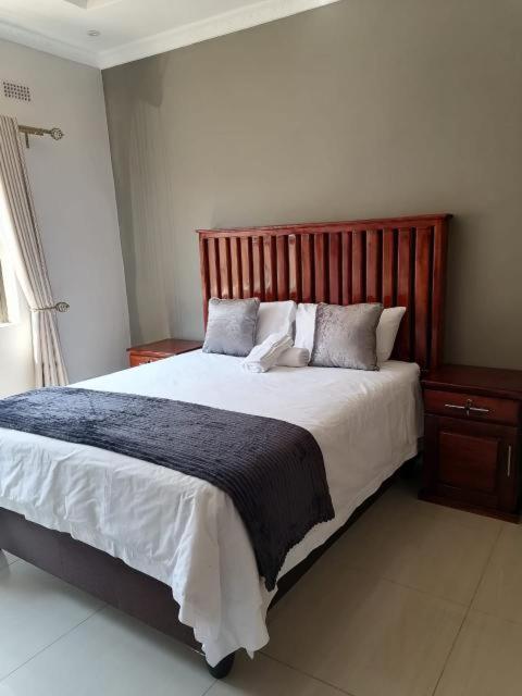 848 Guest House Victoria Falls Exterior foto